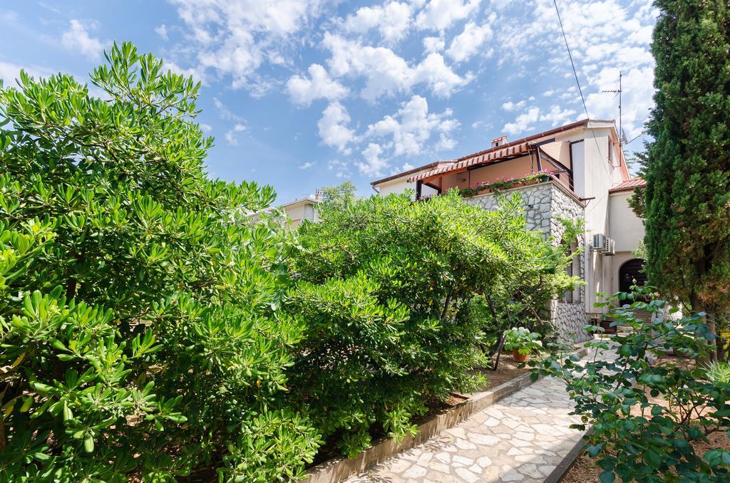 Apartment Bozena Пунат Экстерьер фото