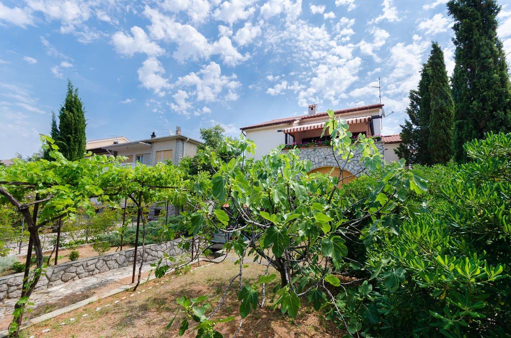 Apartment Bozena Пунат Экстерьер фото