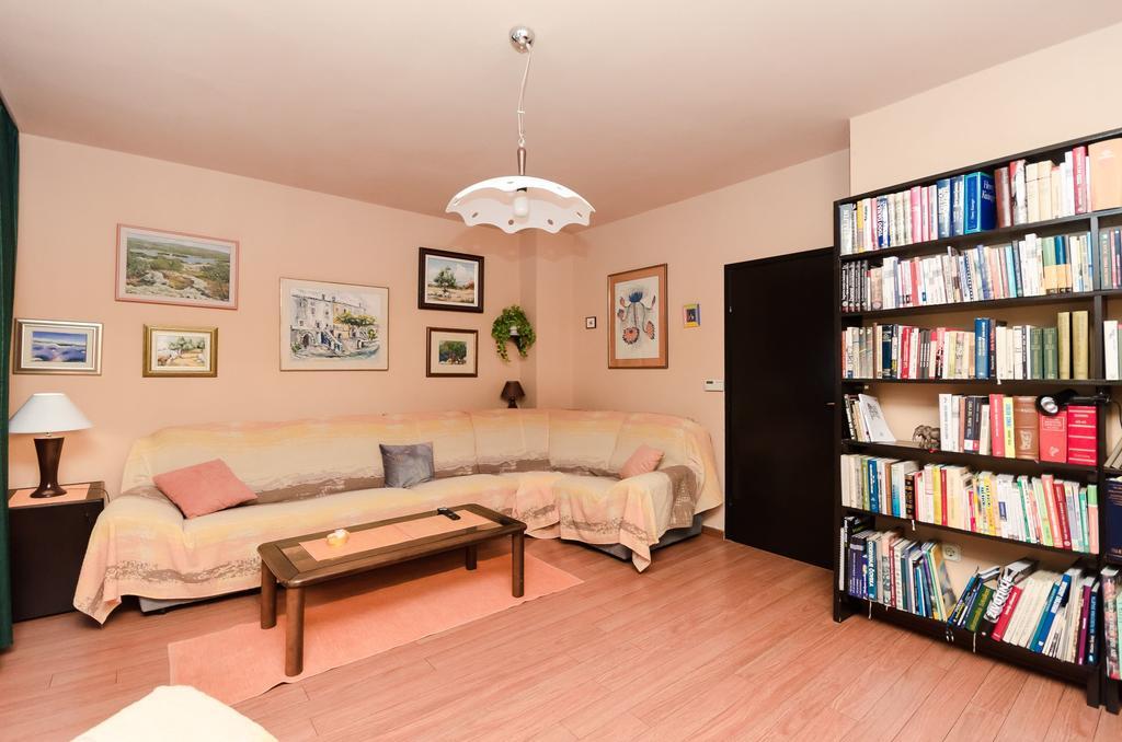 Apartment Bozena Пунат Экстерьер фото