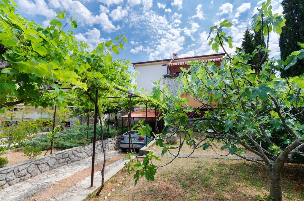 Apartment Bozena Пунат Экстерьер фото